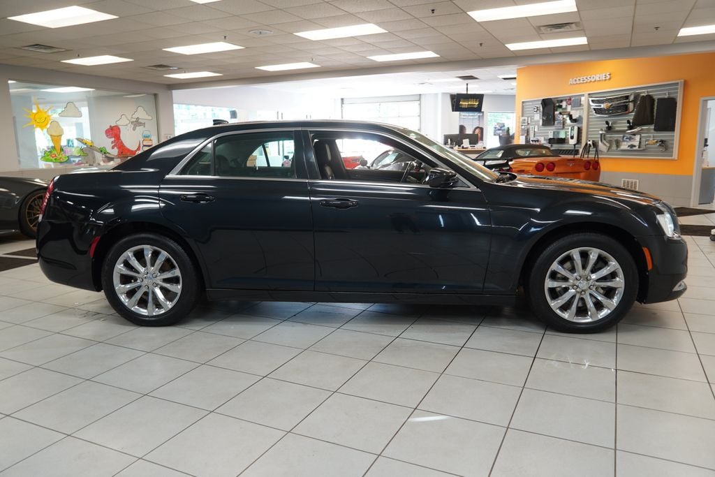 2016 Chrysler 300 Limited AWD