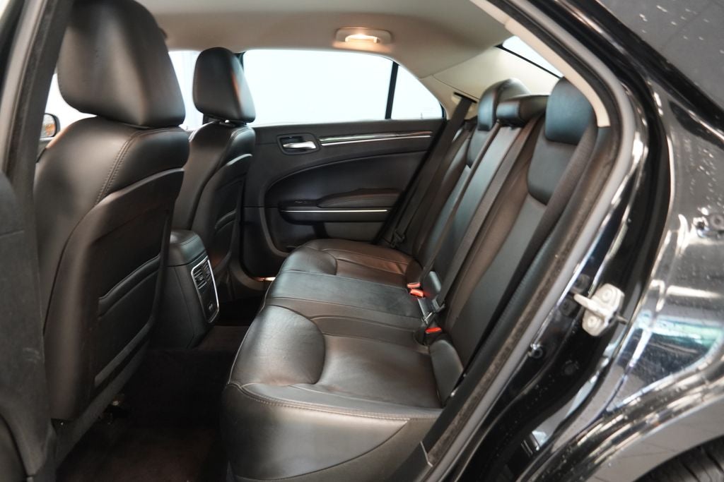 2016 Chrysler 300 Limited AWD