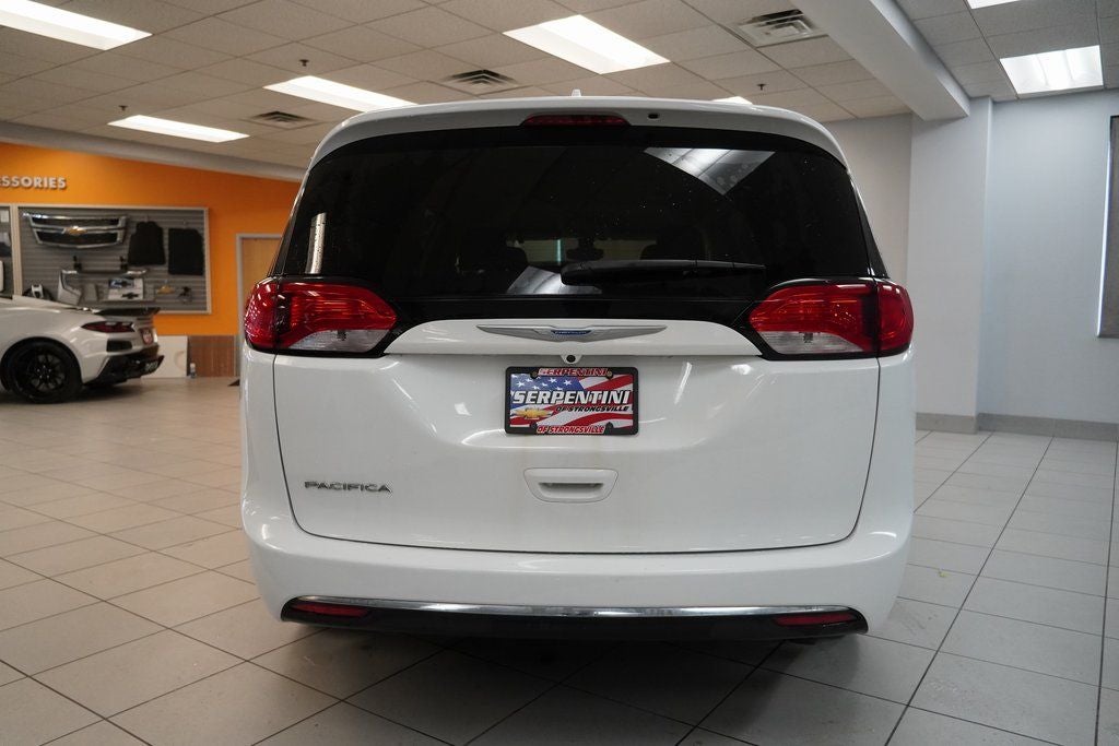 2017 Chrysler Pacifica Touring L
