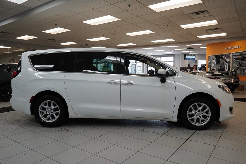 2017 Chrysler Pacifica Touring L