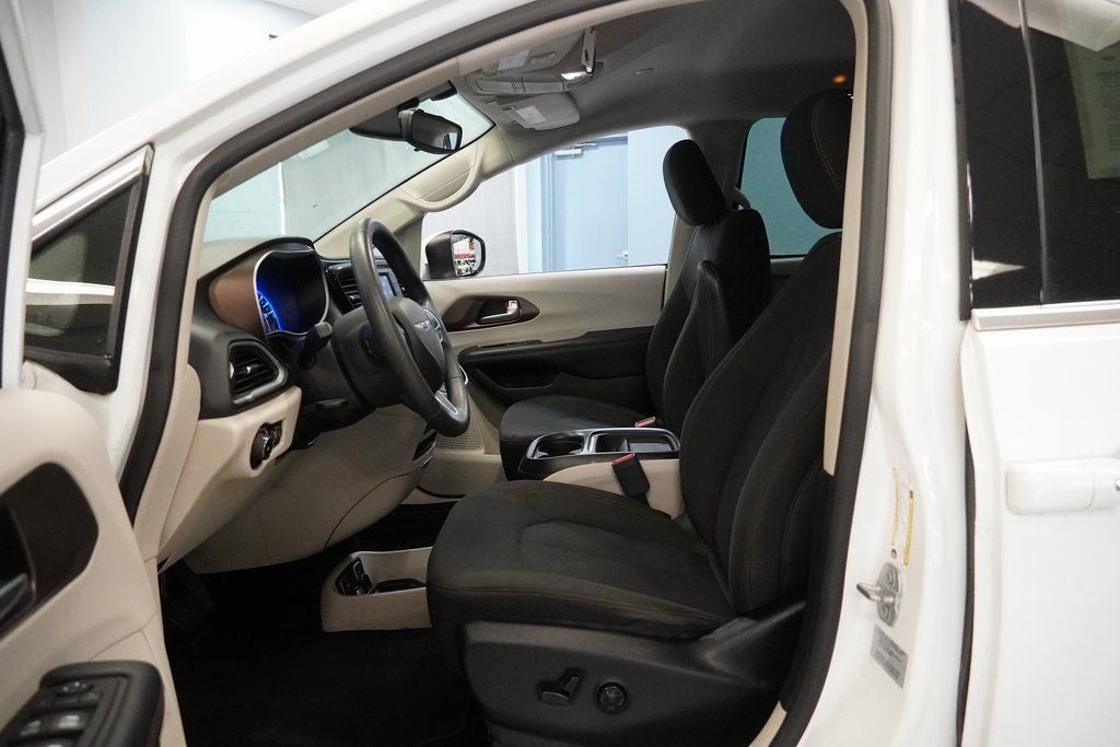 2017 Chrysler Pacifica Touring L