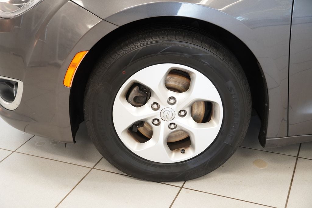 2017 Chrysler Pacifica Touring L Plus