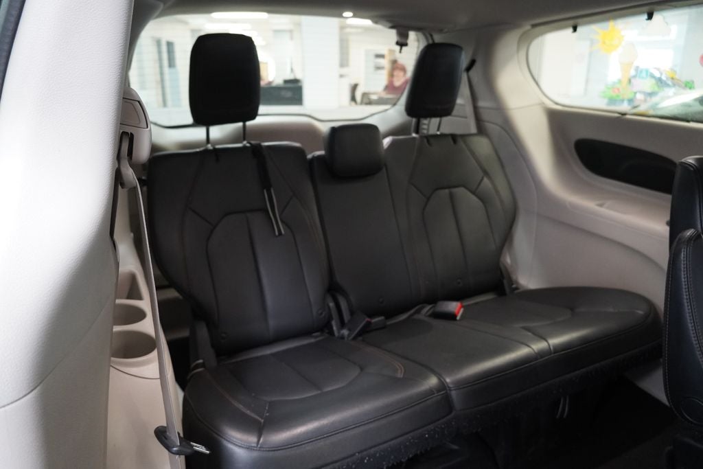 2017 Chrysler Pacifica Touring L Plus