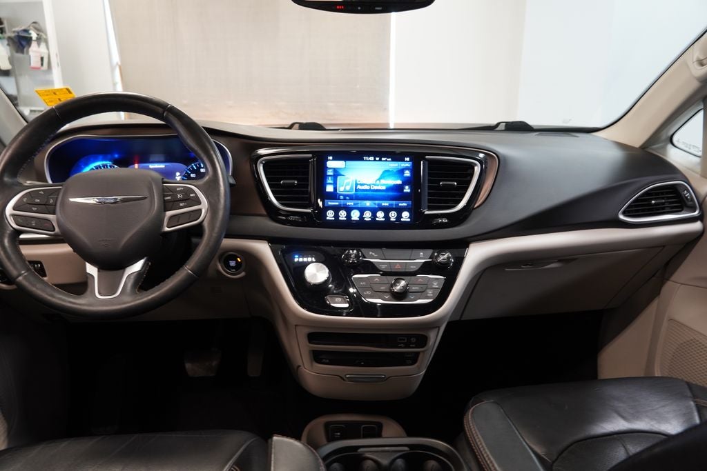 2017 Chrysler Pacifica Touring L Plus