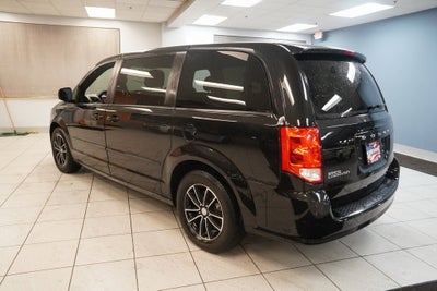 2017 Dodge Grand Caravan SE Plus Plus Blacktop