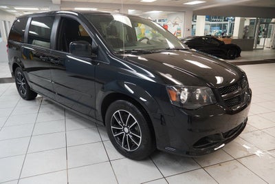 2017 Dodge Grand Caravan SE Plus Plus Blacktop