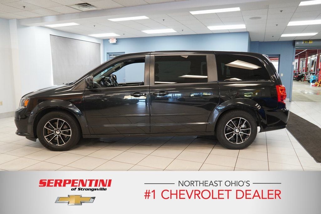 2017 Dodge Grand Caravan SE Plus Plus Blacktop
