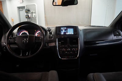 2017 Dodge Grand Caravan SE Plus Plus Blacktop
