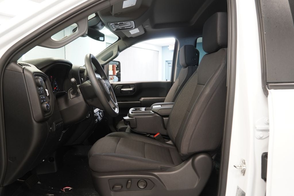 2026 Chevrolet Silverado 2500HD Custom