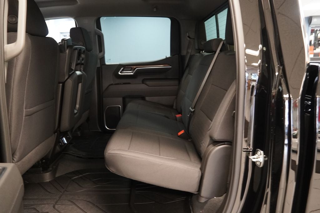 2026 Chevrolet Silverado 1500 LT LT1