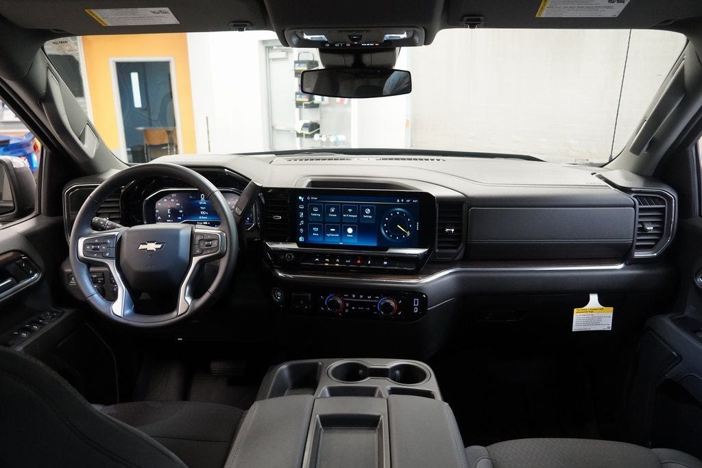 2025 Chevrolet Silverado 1500 LT LT1