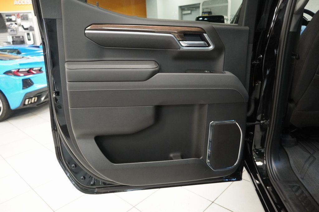 2025 Chevrolet Silverado 1500 LT LT1