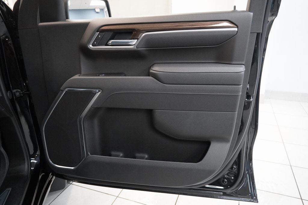 2025 Chevrolet Silverado 1500 LT LT1