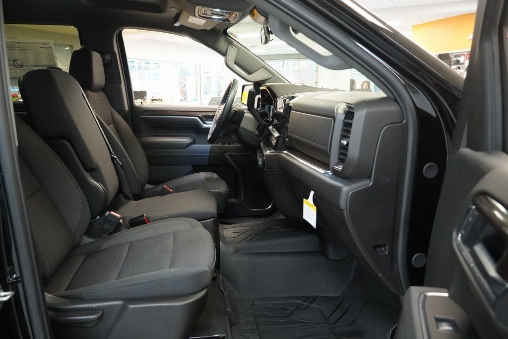2025 Chevrolet Silverado 1500 LT LT1