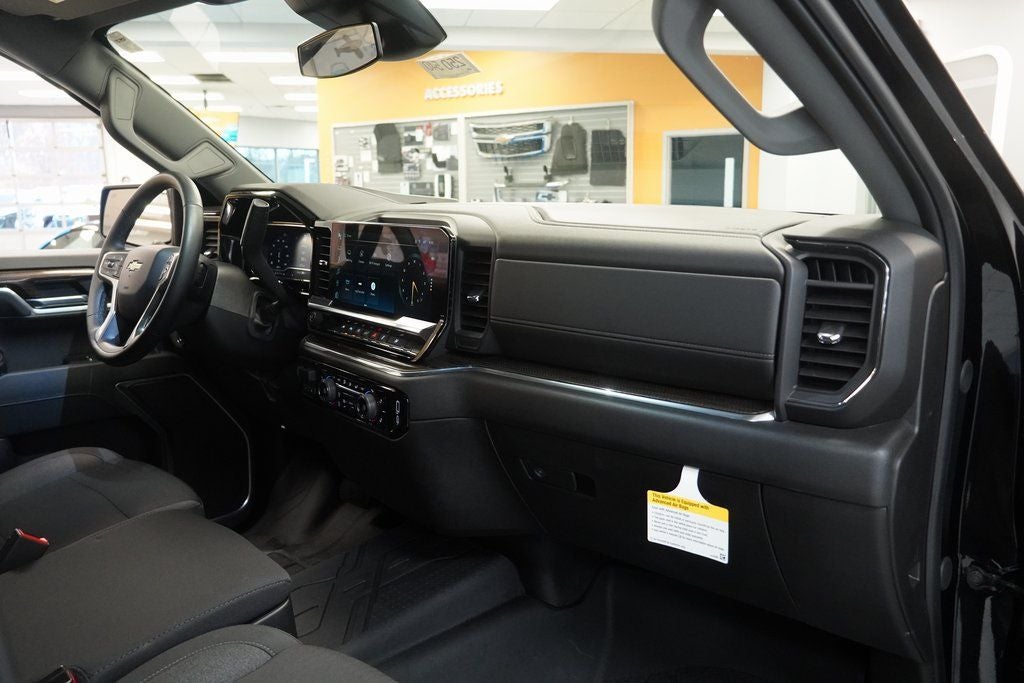 2025 Chevrolet Silverado 1500 LT LT1