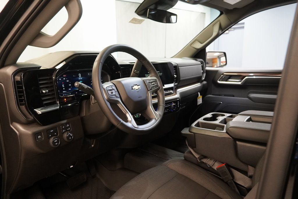 2025 Chevrolet Silverado 1500 LT LT1