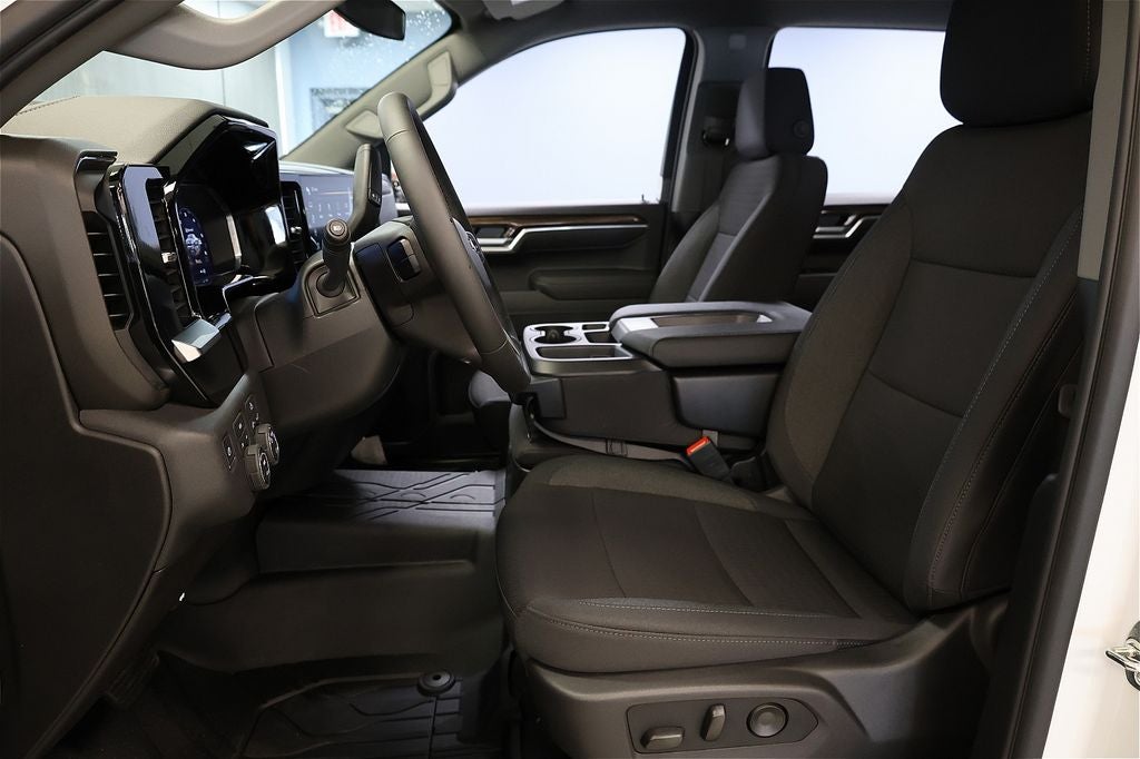 2026 Chevrolet Silverado 1500 LT LT1