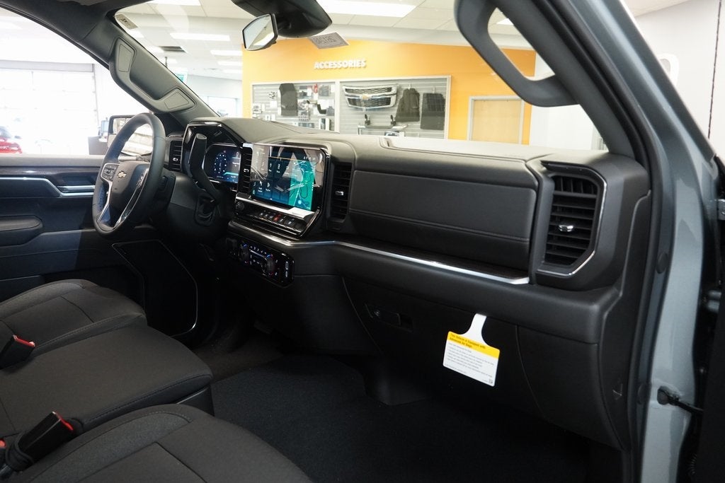 2026 Chevrolet Silverado 1500 LT LT1