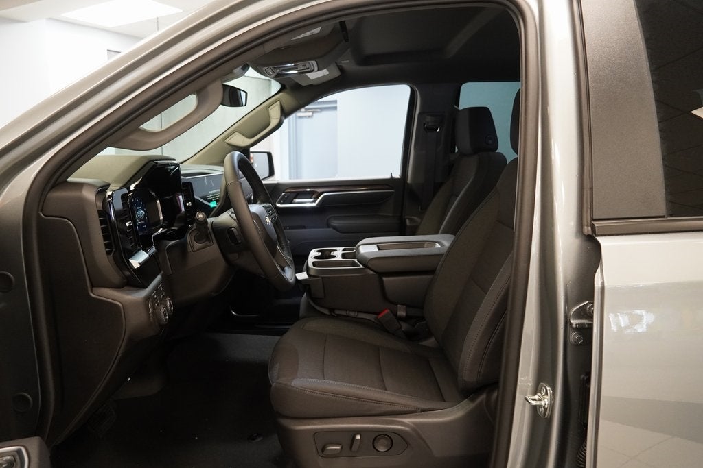 2026 Chevrolet Silverado 1500 LT LT1