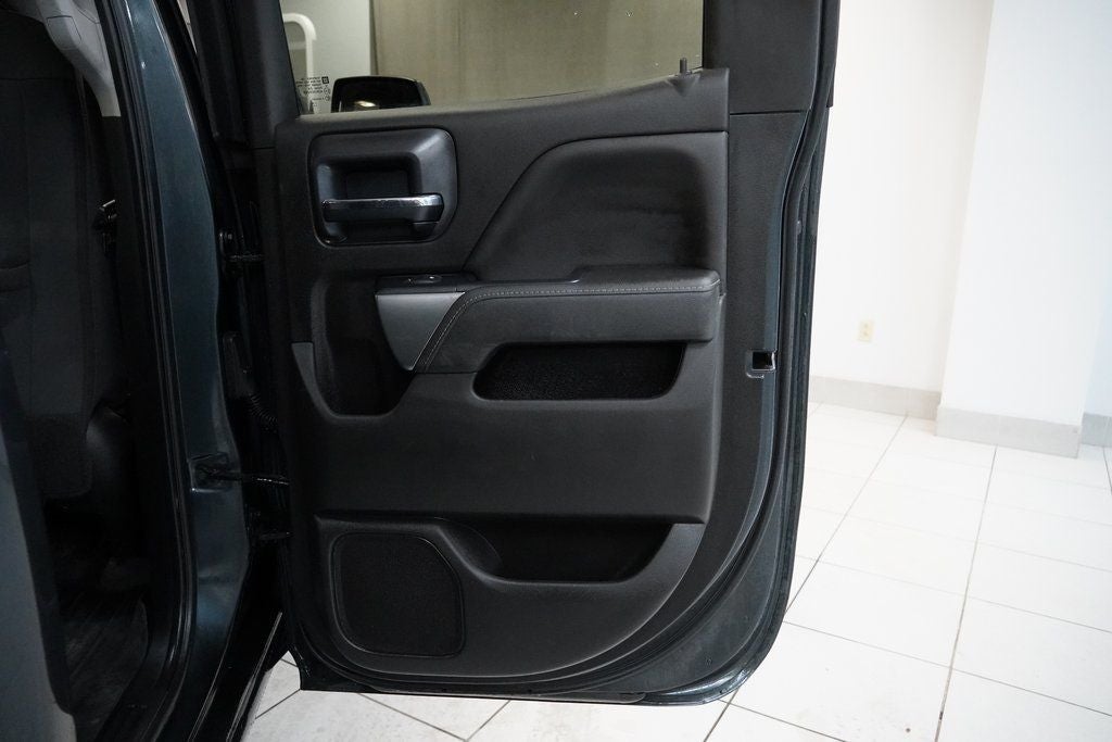 2019 Chevrolet Silverado 1500 LD LT 4WD w/5.3L V8