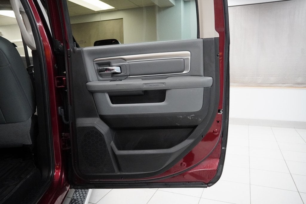 2018 RAM 1500 Big Horn CREW CAB 4X4