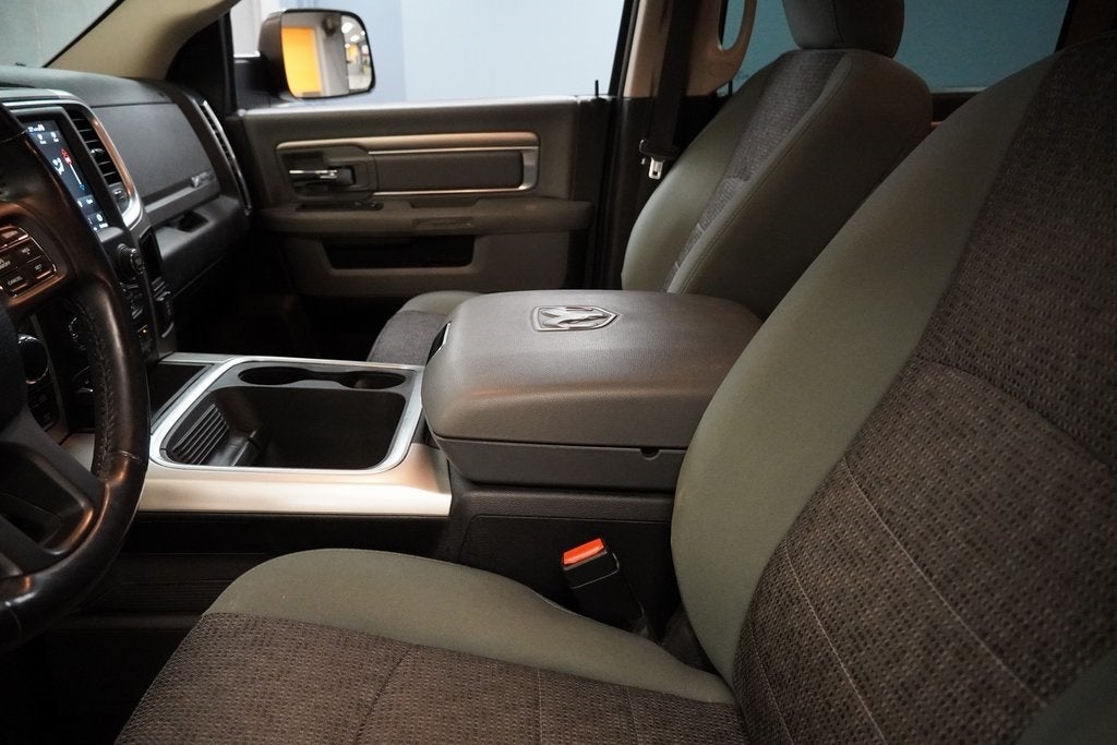 2018 RAM 1500 Big Horn CREW CAB 4X4