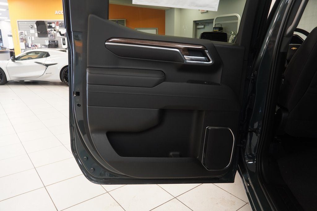 2026 Chevrolet Silverado 1500 LT LT1