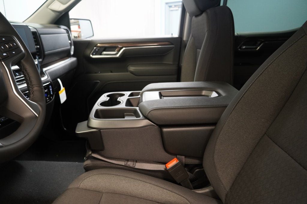 2026 Chevrolet Silverado 1500 LT LT1