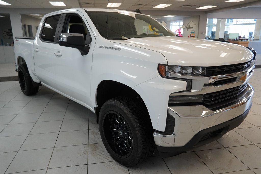 2020 Chevrolet Silverado 1500 LT CREW CAB 4X4