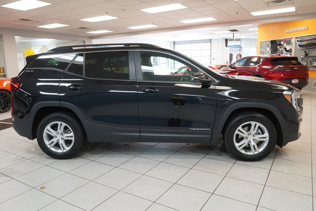 2024 GMC Terrain SLE