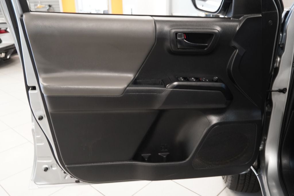 2023 Toyota Tacoma CREW CAB 4X4 V6