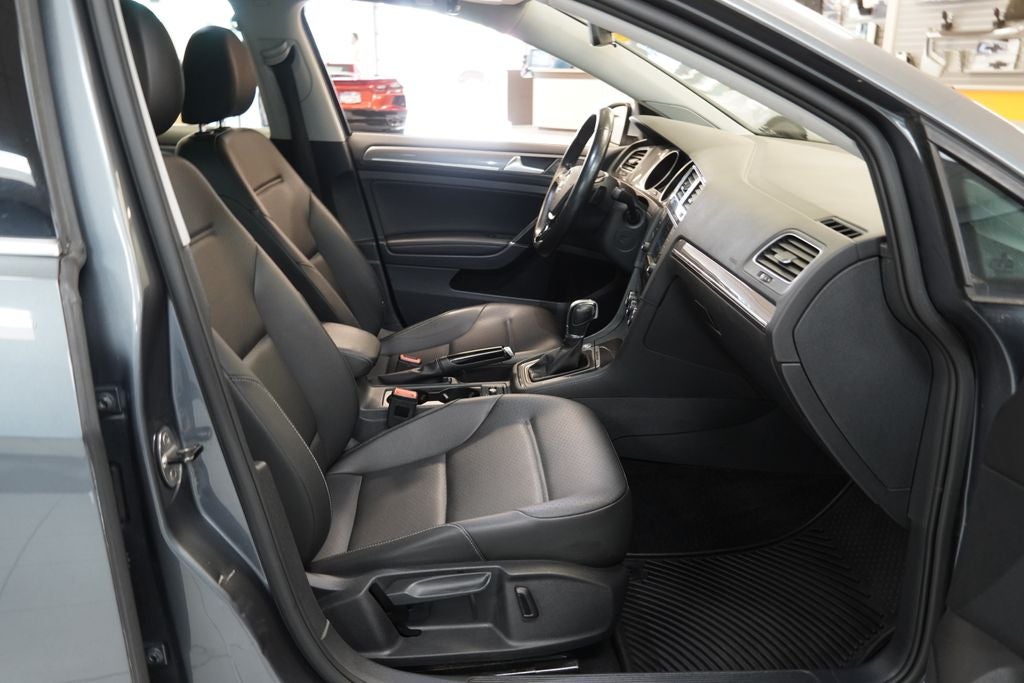 2017 Volkswagen Golf Alltrack AWD 4Motion