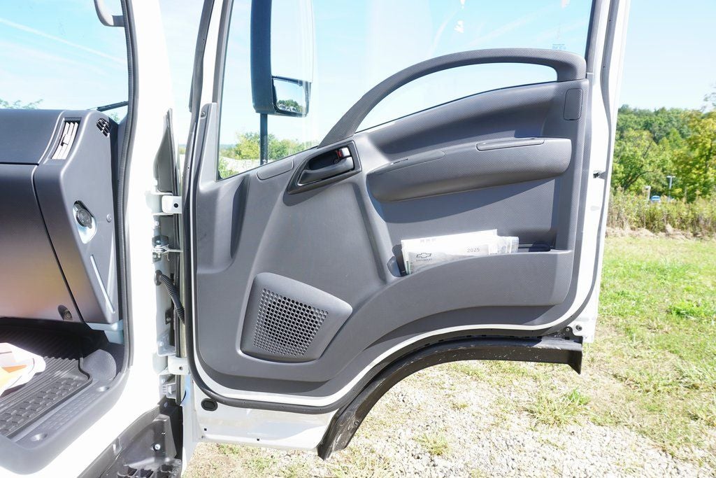 2025 Chevrolet 4500 HG LCF Gas Work Van