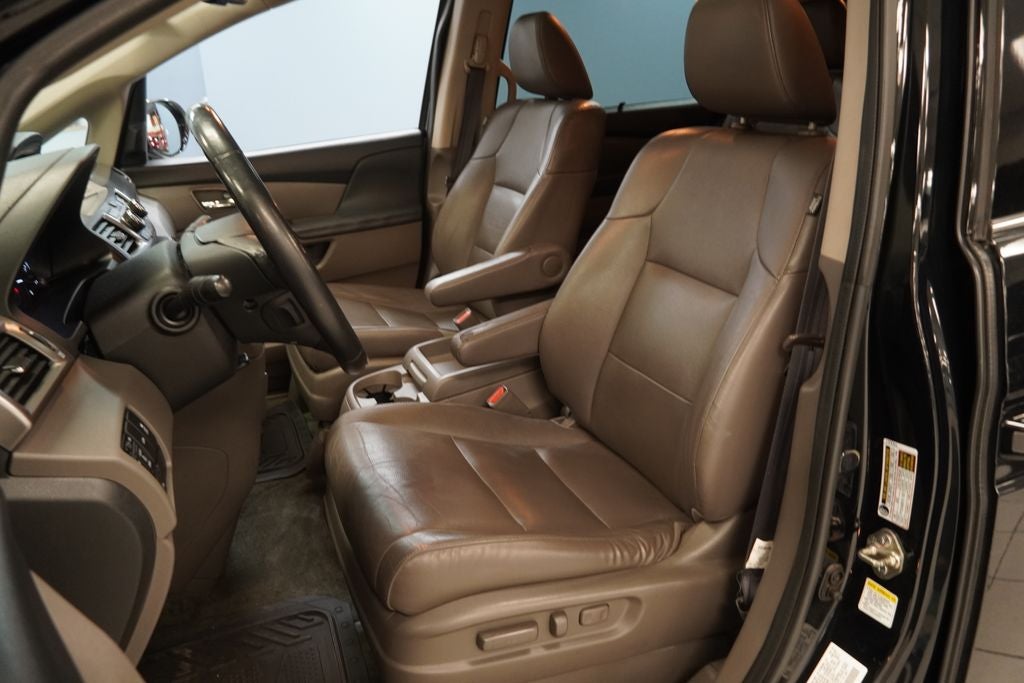 2016 Honda Odyssey Touring Elite ( PRE-AUCTION)
