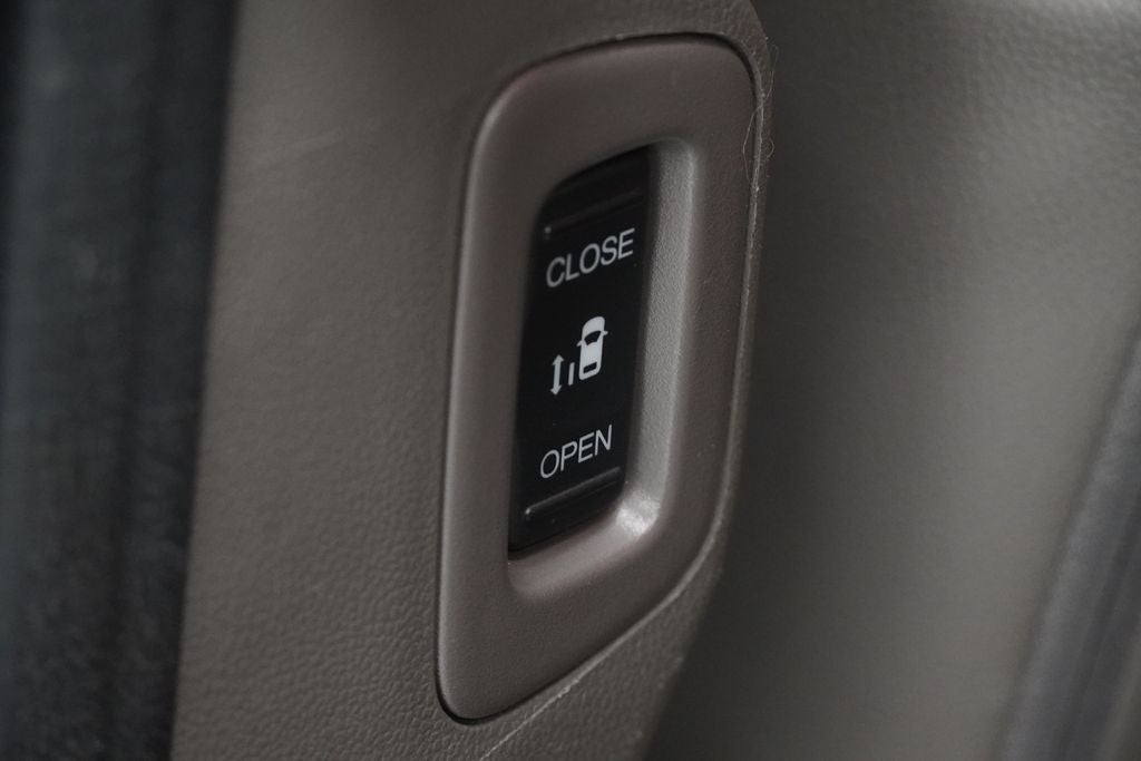 2016 Honda Odyssey Touring Elite ( PRE-AUCTION)