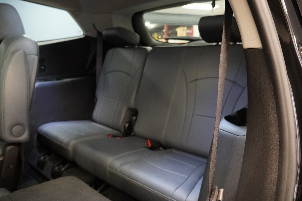 2021 Buick Enclave Essence