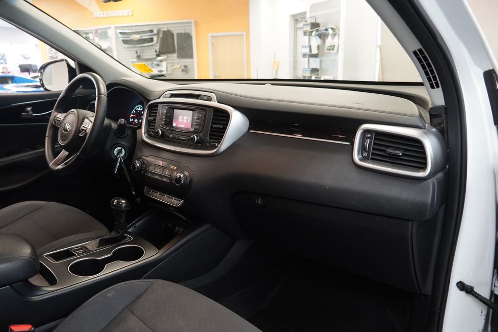 2016 Kia Sorento LX