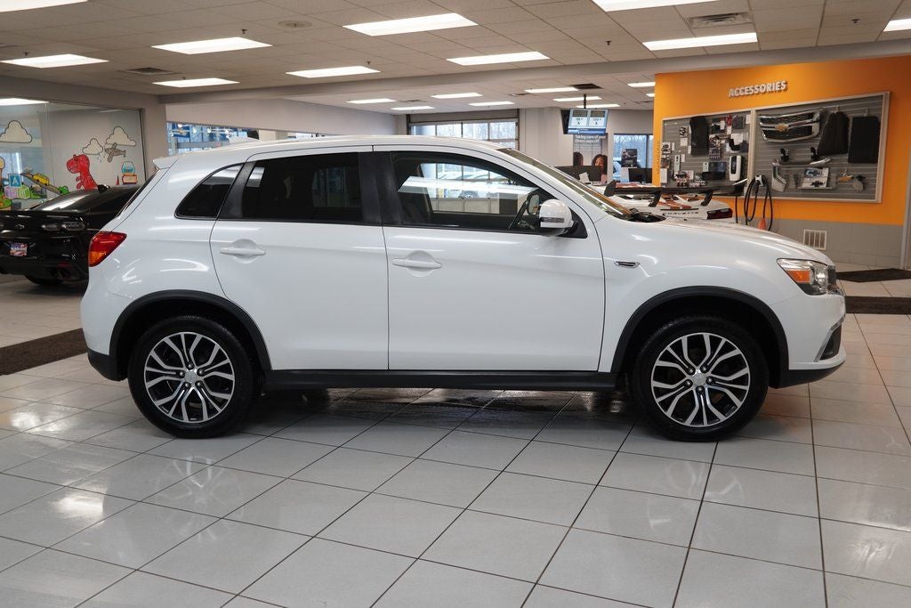 2017 Mitsubishi Outlander Sport 2.0 ES 4WD