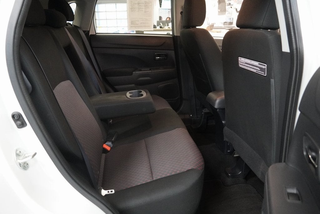 2017 Mitsubishi Outlander Sport 2.0 ES 4WD