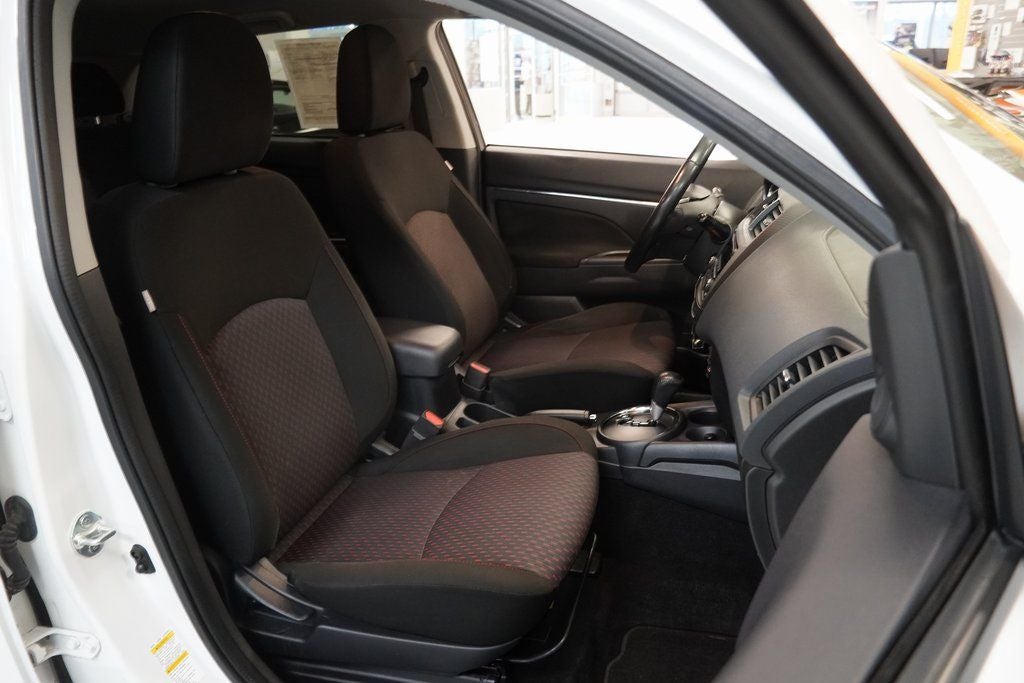 2017 Mitsubishi Outlander Sport 2.0 ES 4WD