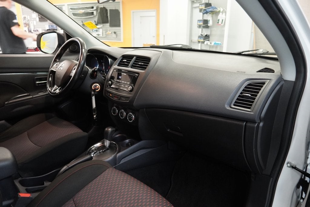 2017 Mitsubishi Outlander Sport 2.0 ES 4WD