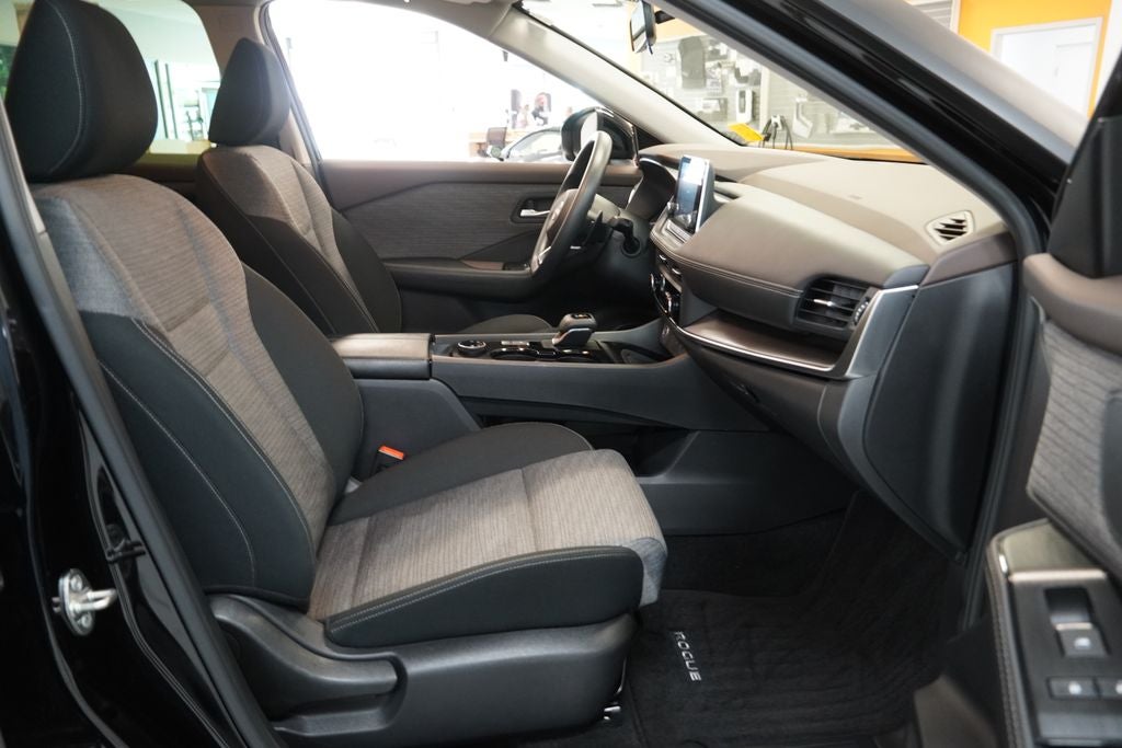2023 Nissan Rogue SV AWD
