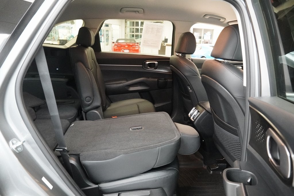 2023 Kia Sorento Hybrid EX AWD