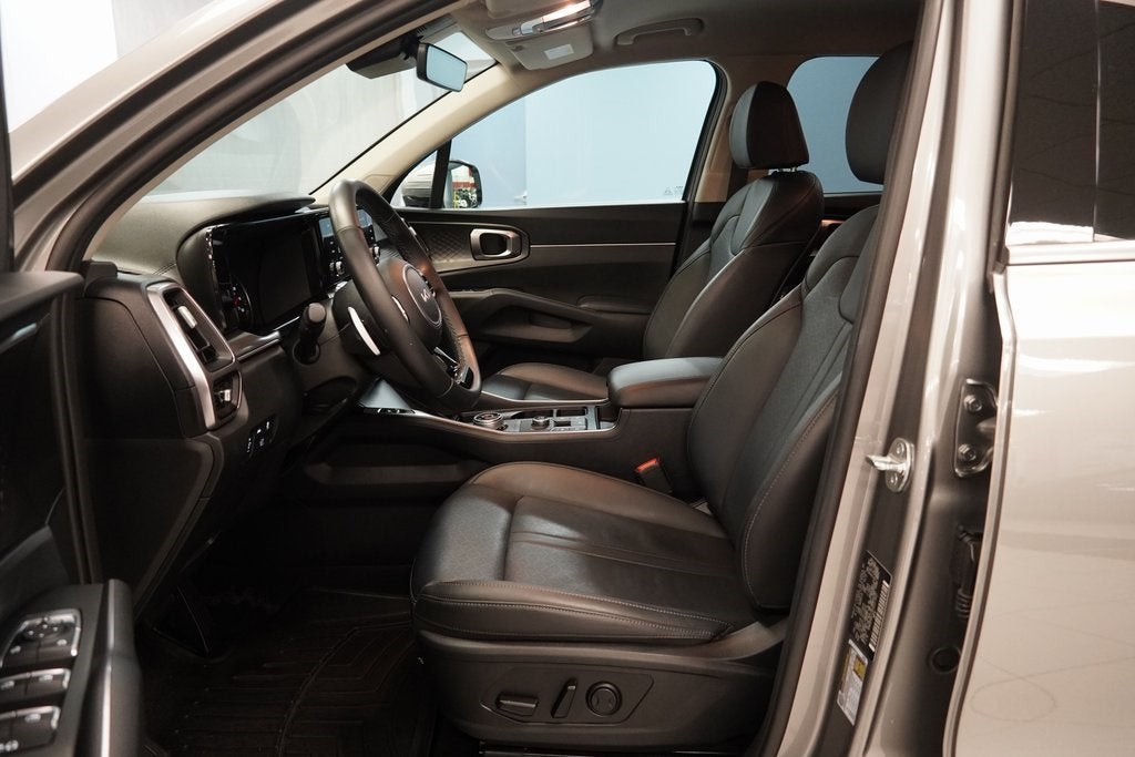 2023 Kia Sorento Hybrid EX AWD