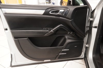 2012 Porsche Cayenne ( AWD ) ( PRE - AUCTION SPECIAL )