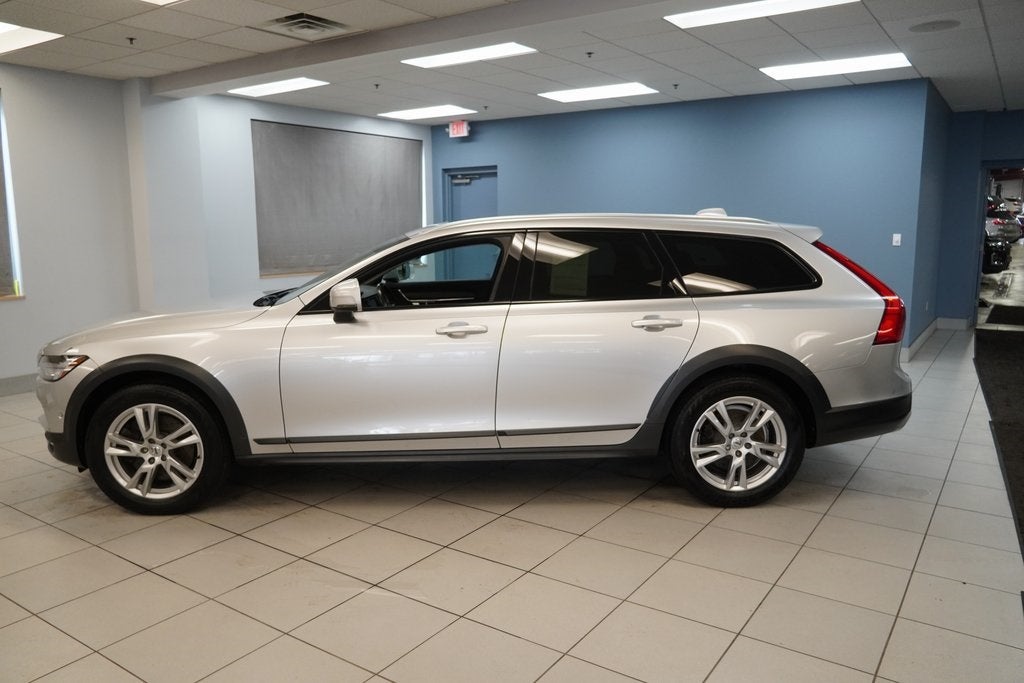 2018 Volvo V90 Cross Country T5