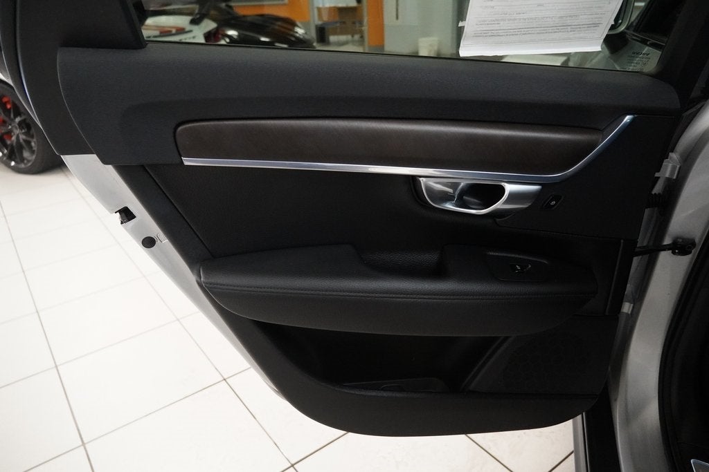 2018 Volvo V90 Cross Country T5