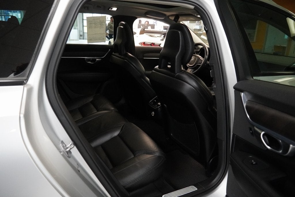 2018 Volvo V90 Cross Country T5