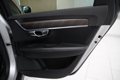 2018 Volvo V90 Cross Country T5