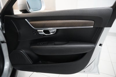 2018 Volvo V90 Cross Country T5